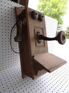 lot 131 image: Vintage Phone