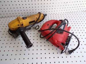 lot 162 image: Dewatt 4 12 Grinder and Jig Saw