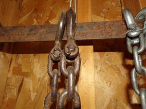 lot 183 image: Log Chain approx. 12