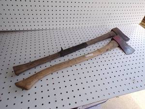 lot 191 image: Pair of Axes