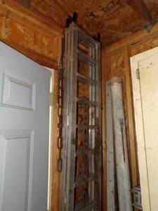 lot 208 image: Tri-fold Alum Ramps