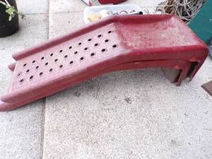 lot 229 image: Car Ramps