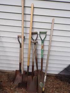 lot 246 image: Shovels and Hoe