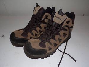 lot 274 image: Hiking Boot 10 12 Med -Eddie Baurer