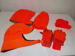 lot 277 image: Hunting Gloves and 4 Hats - Orange