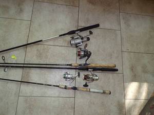 lot 298 image: Fishing Poles - 4 Open Face