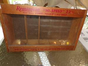 lot 304 image: Vintage Remington 22 Ammo Wooden Display