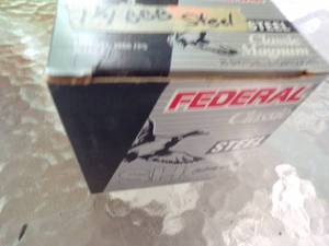 lot 320 image: Full box of 12Ga Shotgun Shells Total 25 Shells Ammo