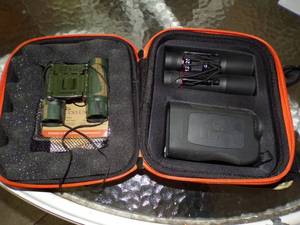 lot 323 image: Ducks Unlimited Range Finder and Binoculars with Case