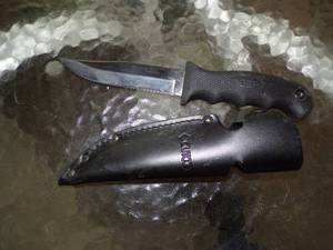 lot 334 image: Knife in Sheath