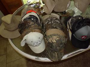lot 356 image: Hats