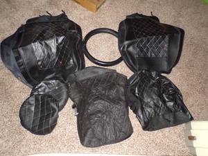 lot 364 image: Car Covers- Steering Wheel and Seats