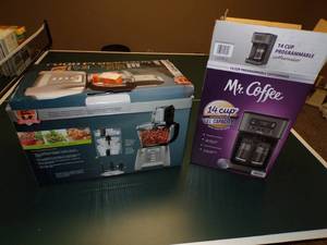 lot 392 image: Food Processer, Mr. Coffee