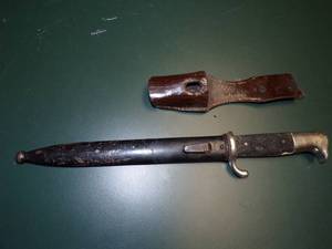 lot 400 image: Vintage Bayonet