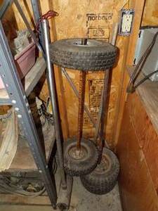 lot 425 image: 2 Pair of Axels and Wheels