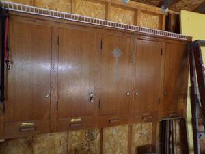 lot 444 image: Cabinet with Keys - (Bring Tools to Remove)