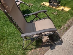 lot 446 image: Lounger Chair