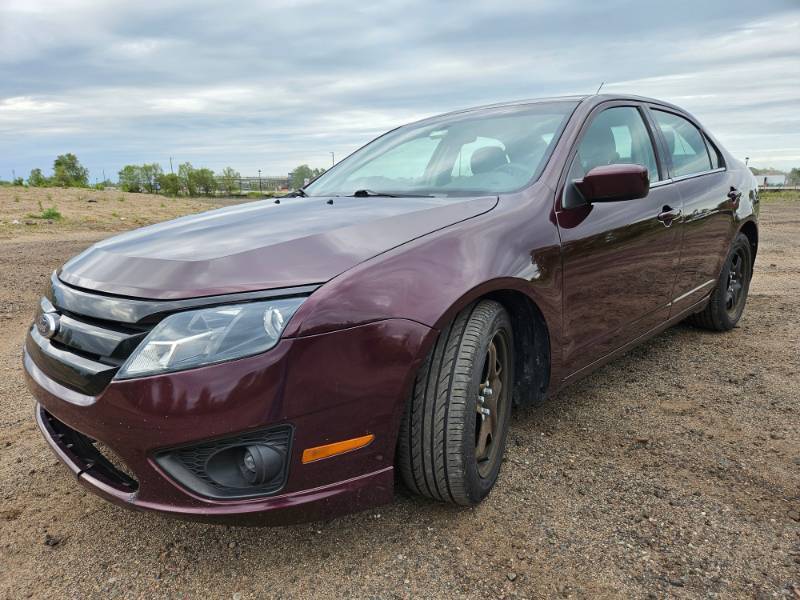 lot 12 image: 2011 Ford Fusion