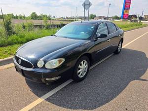 lot 5 image: 2005 Buick Lacrosse CXL