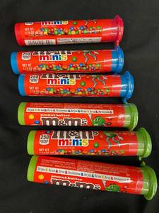 lot 6 image: BB1 - Lot of 7 M&Ms Minis and Peanut Butter M&Ms Tubes