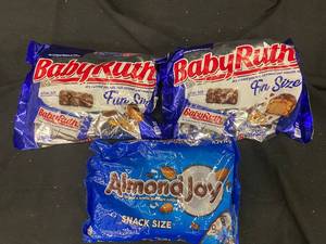 lot 149 image: VV2 - Assorted Fun Size Candy Bags - Baby Ruth & Almond Joy