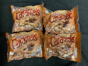 lot 33 image: SS1 - Set of 4 Kraft Caramels Packs