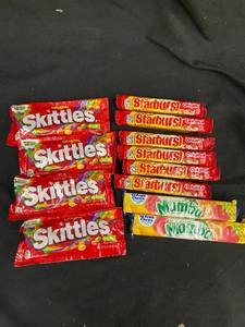 lot 49 image: AA2 - Collection of Skittles and Starburst Candy Packs