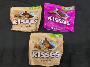 lot 53 image: BB2 - Assorted Hersheys Kisses Milk Chocolate Bags with Almonds
