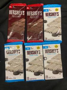 lot 63 image: BB2 - Collection of 6 XL Hersheys Chocolate Bars - Special Dark and Cookies n Creme