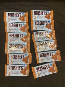 lot 66 image: BB2 - Lot of 12 Hersheys Milklicious Chocolate Bars
