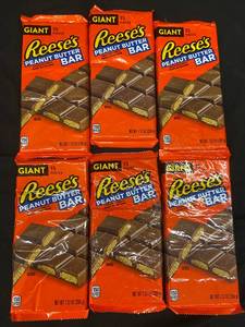 lot 82 image: JJ2 - Lot of 6 Reeses Giant Peanut Butter Bars (3.37 oz Each)
