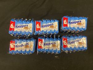 lot 86 image: KK2 - Lot of 6 Packs Knoppers Wafers with Hazelnut Cream