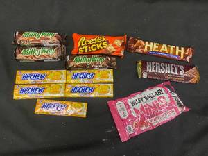 lot 97 image: KK2 - Assorted Candy Bars and Chews Collection