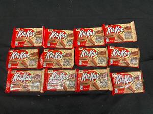 lot 119 image: MM2 - Lot of 11 Kit Kat Chocolate Donut Flavor Candy Bars