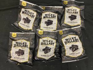 lot 139 image: VV2 - Set of 6 Wiley Wallaby Classic Black Licorice Packs