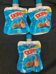 lot 143 image: VV2 - 3 Pack of Skippy Creamy Peanut Butter Squeeze Pouches