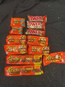lot 170 image: EE3 - Collection of Reeses and Twix Chocolate Bars