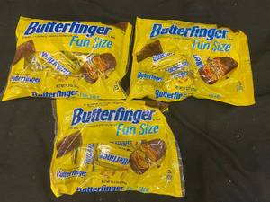 lot 246 image: SS2 - Butterfinger Fun Size Candy Bars - 3 Bags