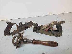 lot 73 image: Group of Hand Planes including a Stanley #78