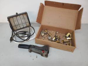 lot 93 image: Bostitch H6B Roofing Staple Hammer With Working Shop Light
