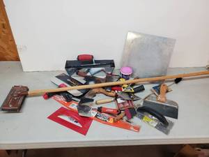 lot 101 image: Complete Drywall Kit Lots of Various items