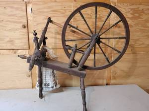 lot 119 image: Vintage 19th Century Spinning Wheel