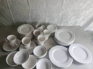 lot 151 image: Pfalz Graff Dinnerware Set Bowls Plates Bread Plates and More with Tub