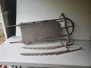 lot 168 image: Vintage Hay Saws and Toboggan