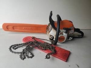 lot 178 image: Stihl Model MS211C Working Chainsaw with Extras