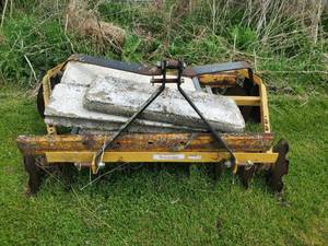 lot 196 image: KingCutter Tow Behind Tiller 6 12 Foot Blade Disc Combo