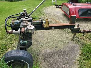 lot 199 image: Working Hydraulic Powered Wood Splitter Briggs and Stratton HP Engine