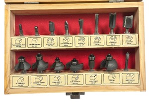 lot 33 image: Handyman Club of America Router Bits