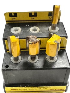 lot 170 image: Straight Router Bit Set, 4pcs, missing 2 pcs