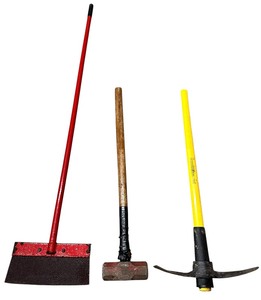 lot 80 image: Ax and Two Chippers Bundle